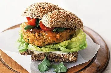 Curry-Gemüseburger (vegetarisch)
