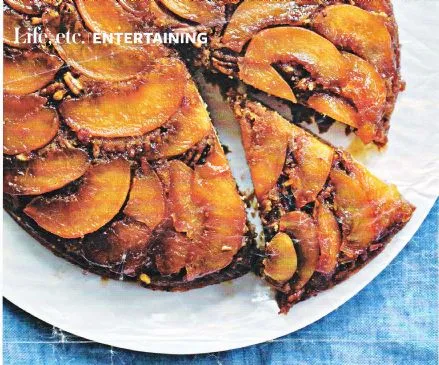 Pfirsich- und Pekannuss-Kuchen