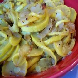 Südländische Zucchini & Zwiebeln