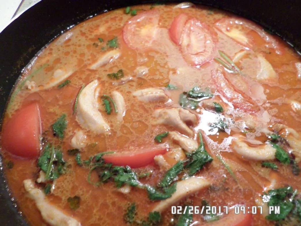 Thailändisches rotes Curry-Hühnchen