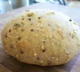 Außergewöhnliches Mehrkornbrot