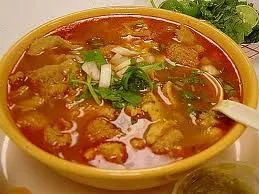 Menudo Rojo (Kuttelsuppe)