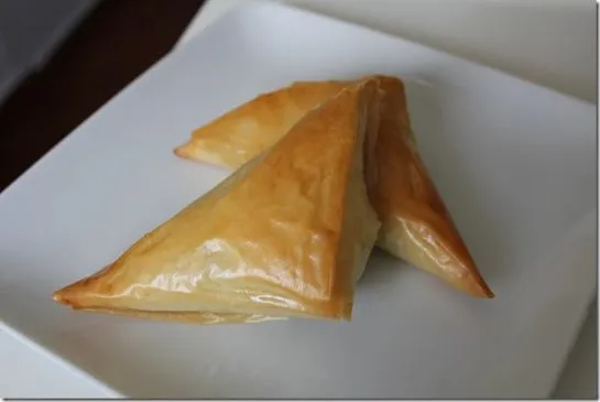 Spanakopita (Spinatdreiecke)