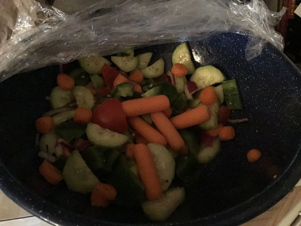 Gemischter Gemüsesalat