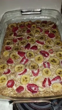 Leichte Beeren-Bananen-Kokos-Haferflocken-Frühstücksriegel