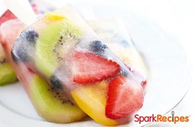 Frische Frucht-Eis am Stiel