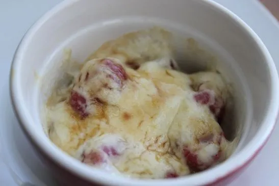 Himbeer-Gratin (Sauerrahm, Himbeeren und brauner Zucker)