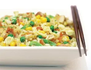 Hühnchen gebratener Reis