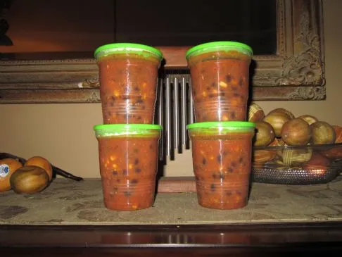 Geröstete Tomaten- und schwarze Bohnensuppe