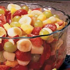 Obstsalat mit Aprikosen-Dressing