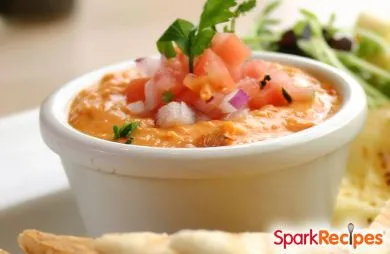 Schicht-Dip mit Salsa & Hummus