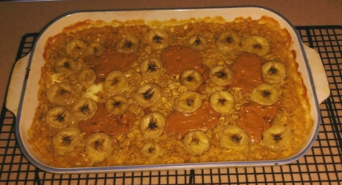Haferflocken mit Erdnussbutter und Banane