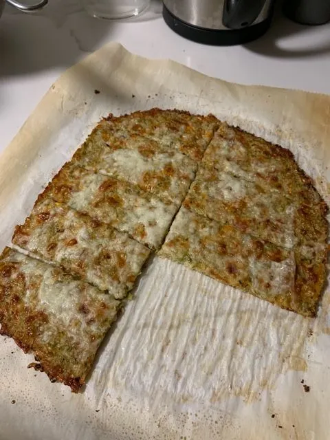 Keto-Brokkoli-Käsebrot