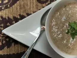 Rohe Champignon-Suppe