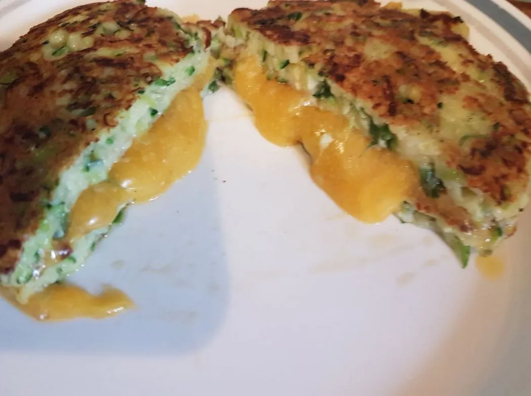 Zucchini-Grilled Cheese-Sandwich