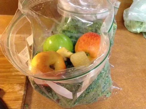 Saft: Grünkohl, Apfel, Zitrone, Ingwer