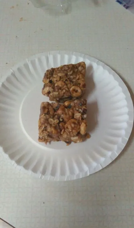 Keine-Bake-Kau-Grenola-Riegel