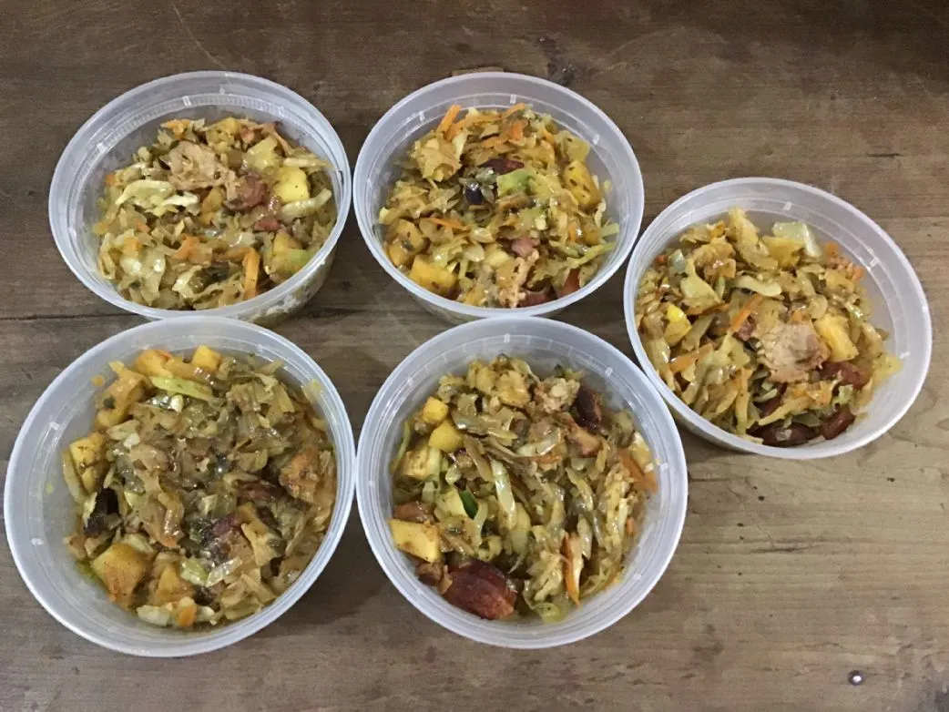 Schneller Kohl mit Wurst