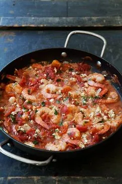 Gebackene Garnelen in Tomaten-Feta-Sauce