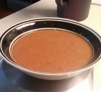 Halb-Hausgemachte Tomaten-Bisque (kein veganes Gericht)