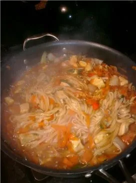 Stephanies Thailändische Scharfe Minz-Nudeln