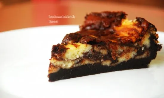 Mehlfreier Schokoladen- und Vanille-Marmorkuchen