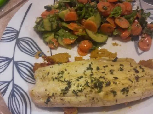 Kräuterforelle in Wermut pochiert