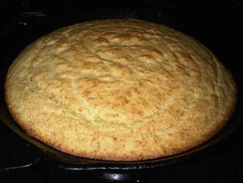 Weizenkleie-Maisbrot