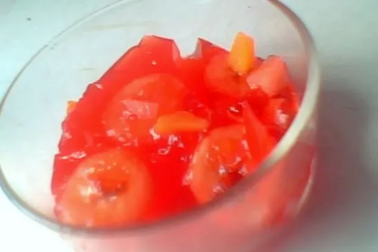 Gelatine mit Früchten