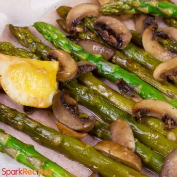 Spargelsalat mit Zitronen-Soja-Vinaigrette