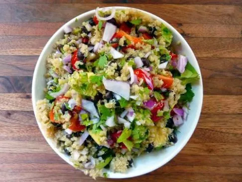 Quinoa & Schwarze-Bohnen-Salat