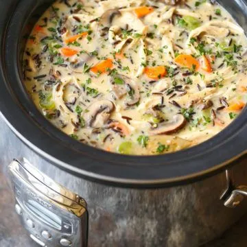 Slow Cooker Puten- und Wildreis-Suppe