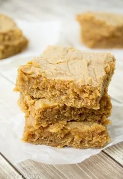 Erdnussbutter Blondies