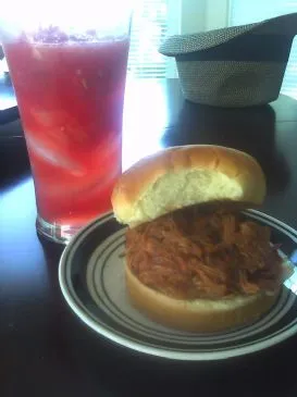 Einfache BBQ-Pulled Pork aus dem Slow Cooker