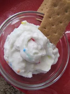 Funfetti Glutenfreier Kuchenteig-Dip