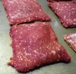 Kürbisgefüllte lila Pasta