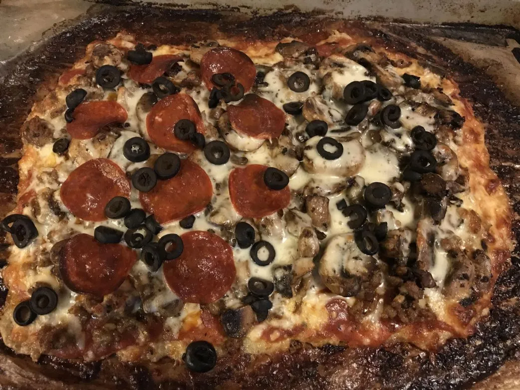 Hähnchenkrustenpizza