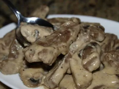 Leichter skandinavischer Rindfleisch Stroganoff