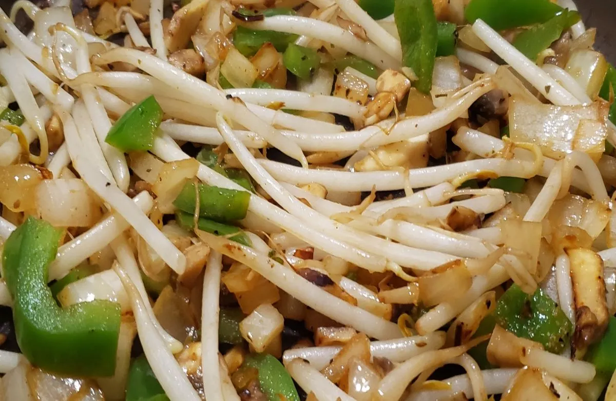 Gemischte Zwiebeln, Paprika, Pilze & Ghee