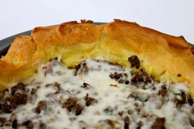 Rinder- und Pilzgefüllte Gougères