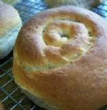 Griechische Joghurt-Honig-Brötchen