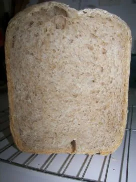 Brotmaschine Vollkornbrot mit Haferflocken und Leinsamen