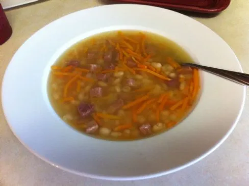 Druckkochtopf-Bohnen-Schinken-Suppe