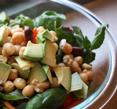 RHODEYGIRLTESTS liebt Salat!