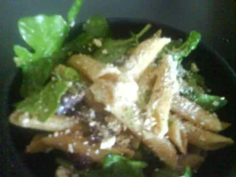 Pasta-Spinat-Salat