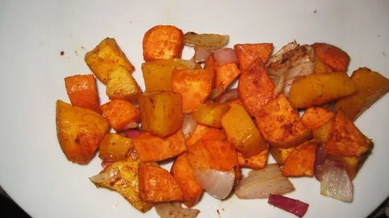 Butternut-Kürbis und Süßkartoffel-Auflauf