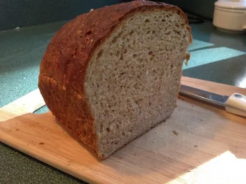 Brot aus geschrotetem Weizen