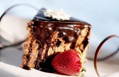 Schokoladen-Eiscreme-Erdnussbutter-Torte