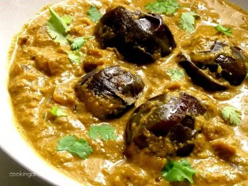 Bagara Baingan (Gewürzte Aubergine)