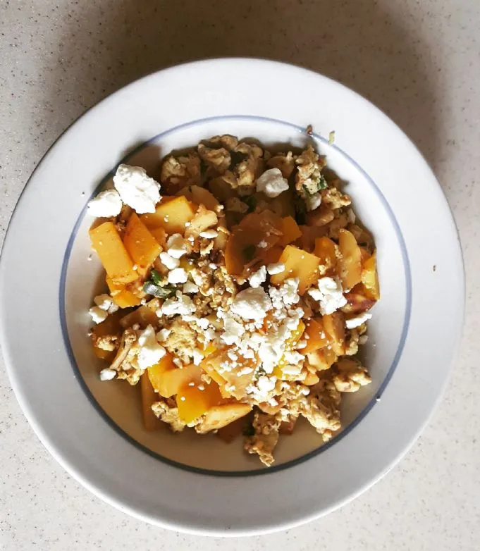 Würzige Rühreier mit Gemüse